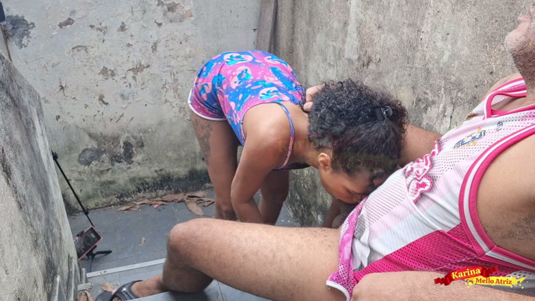 Karinamello: 100% Anal Na Escada De Uma Casa Abandonada Com Velho...
