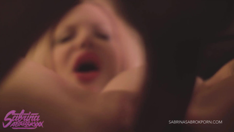 Sabrina Sabrok: Boquete, gozada nos peitos e fodendo