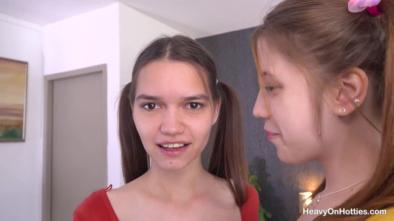 Heavy on Hotties: Skinny teenies shocking threesome with cel