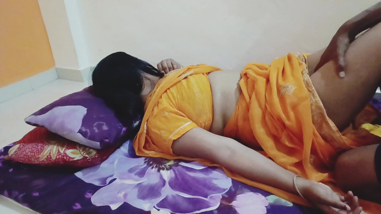 Riyagueen: Người hàng xóm đến nhà cô ấy và đụ cô ấy,