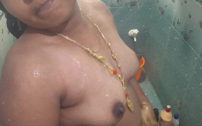 Susmitha2258: 德西女人淋浴
