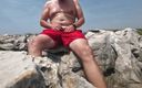 One2chris Gaystuff: 크로아티아 섬의 절벽에서 자킹 오프 야외