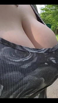 Kdybys mě viděla na procházku, zírala bys?