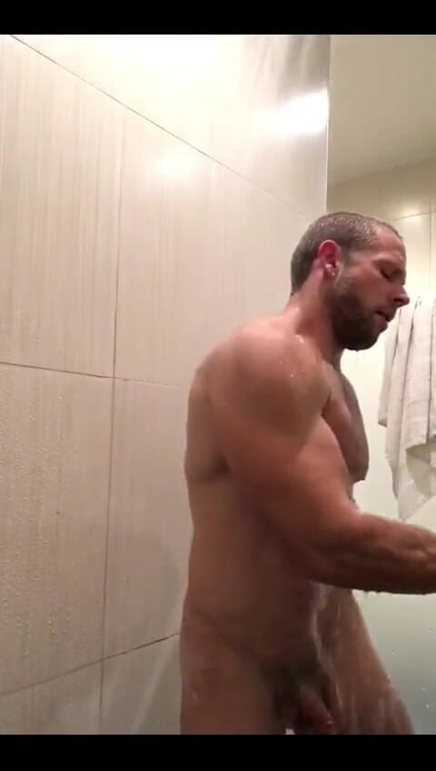 Leo Bayne: Lihat My Bud