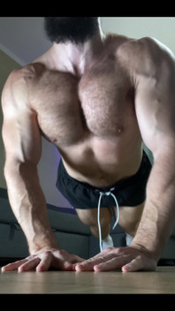 Diamond push ups 
