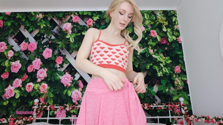 Destination Kat: 神奇女孩胸部