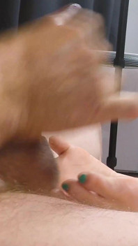Scarlett Johnson visar sina footjob färdigheter