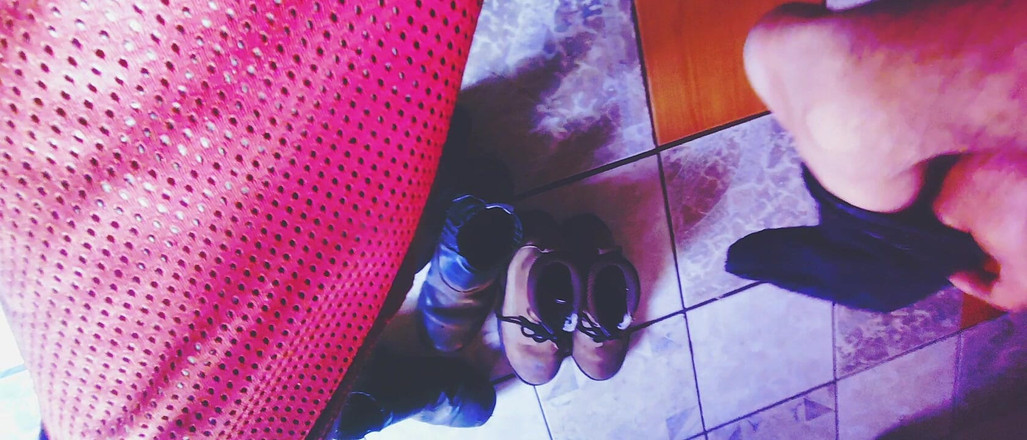 Stink HairyMale: Надягання чобіт - POV