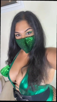 Trang phục cosplay bbw thử vai Jade