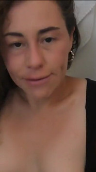 Milf vindt het heerlijk om je grote lul te nemen