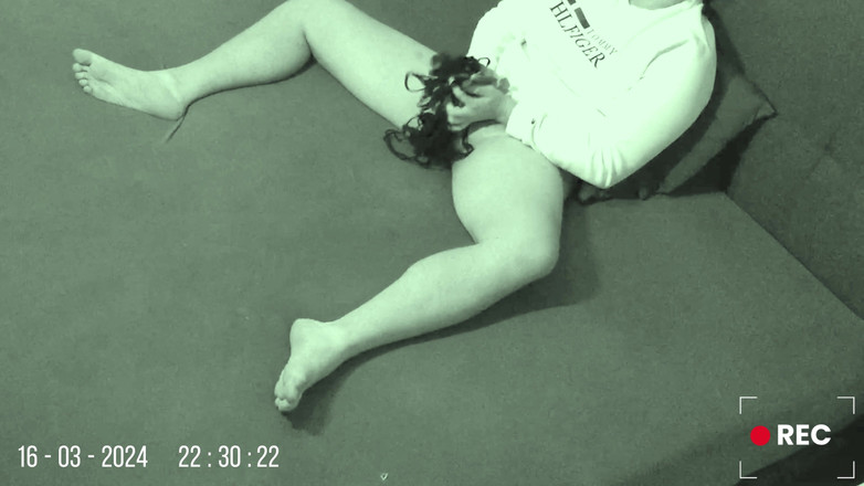 Lucas Nathan King: La culotte de la demi-sœur qui renifle