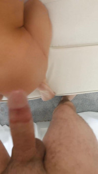 完璧なお尻を持つラティーナはアナルセックスが大好き