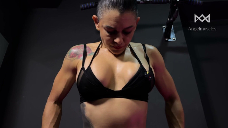 Angelmuscles: Спостерігайте, як мої м'язи ростуть Біцепс Домінантне тренування та підтягування
