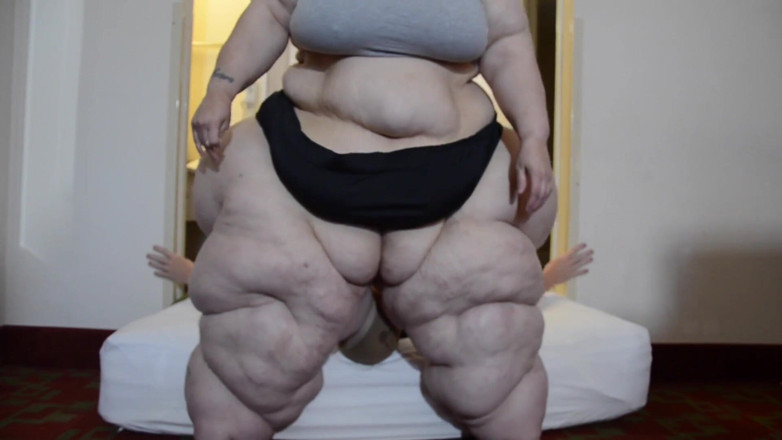 Full Weight Productions: Tag team mattress drops with Bobbi Jo &amp; Savannah
