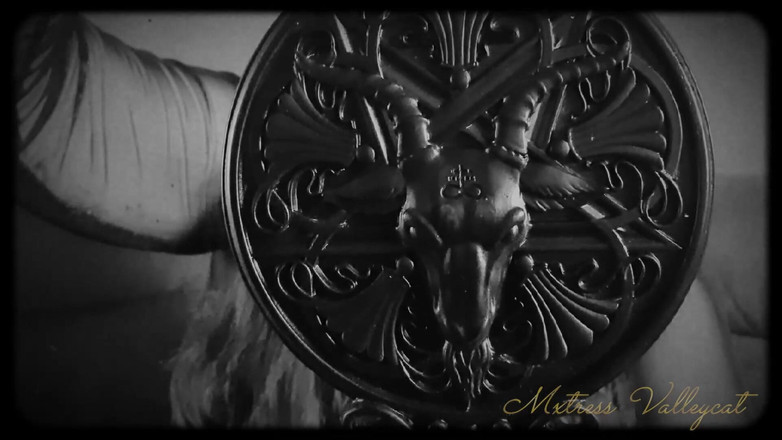 Mxtress Valleycat: Tujuh Hari Untuk Menjadi Budakku