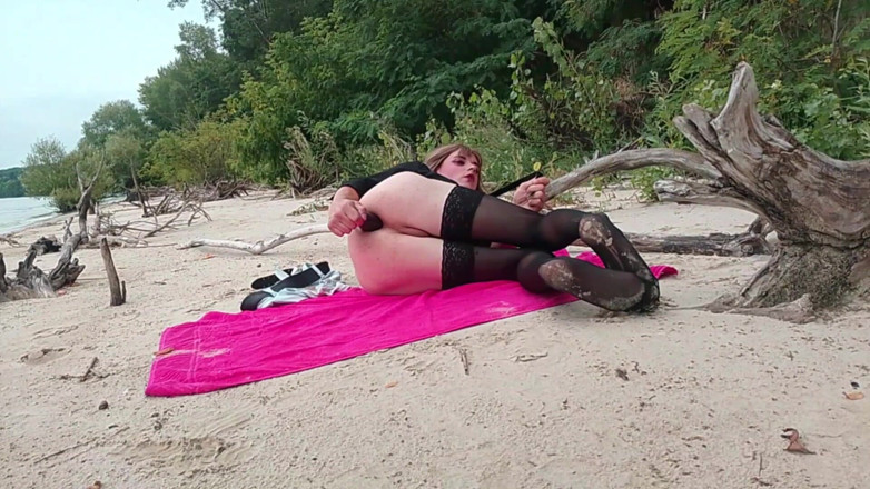 MilaFemboyUA: Femboyka Bellissima
