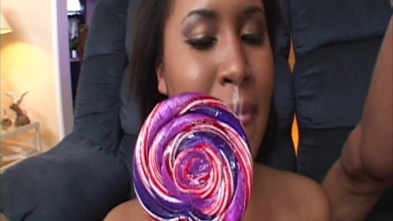 VHS-Vixxxen: 외국인 학생이 호스트와 섹스하다