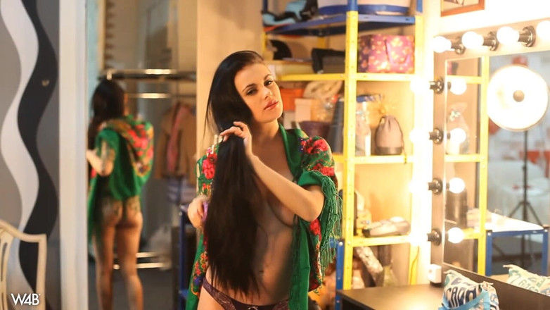 Watch4beauty: Casting Mirella