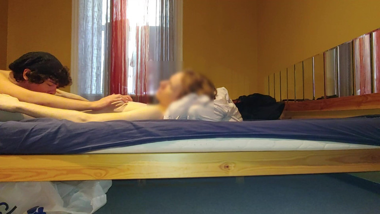 LeoTeenLatinos: Měla jsem sex s Hung Twink ve Frankfurtu - Thieler