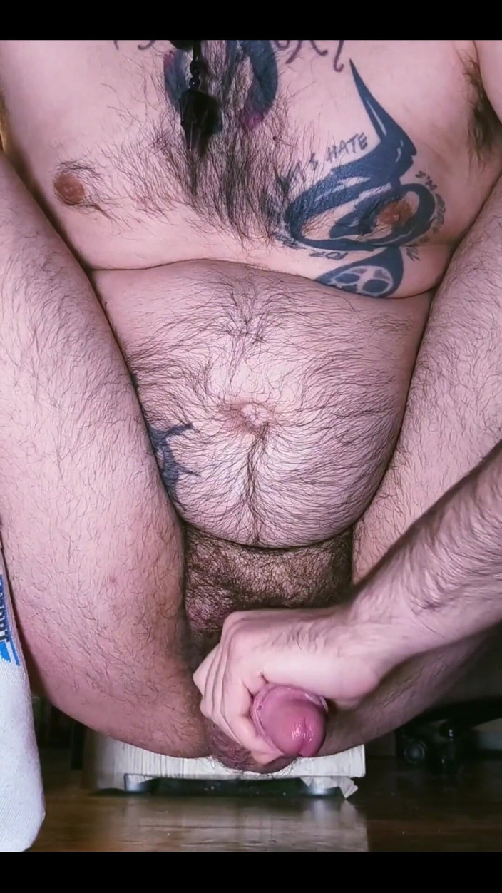 NaturalBornSinner: 내 후장 깊숙이 손가락을 펌핑하는 동안 이 하드 자지를 따먹는 나를 봐