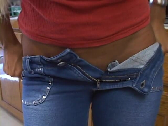 Cumming Soon: Cycata dziwka wieje i dostaje sikorę zerżniętą przez napalonego faceta