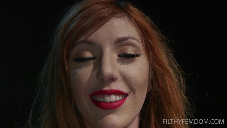 FilthyFemdom: Lauren Phillips dalam Lateks Yang Menampilkan Lauren Phillips