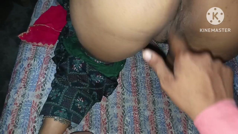 Savita5343: Indian Beautiful Wife Calm Angry Husband with Massage