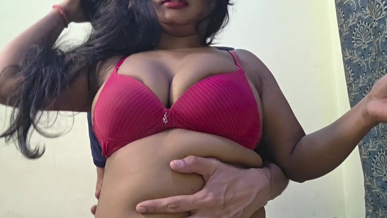 HotlisaAct: 발정난 보지와 하드코어 섹스 남친을 젖히는 걸 좋아하는 인도 소녀들