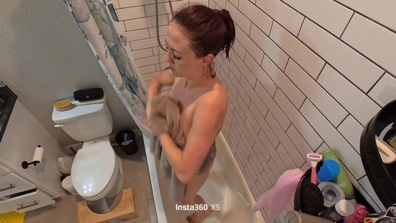 Bigmax8inch: Exhibition de sous la douche, partie 1, nouveau coloc oublié de...