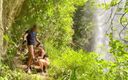 Sportynaked: 滝の男の下でフェラチオは、この時間私は本当にフォトニックな場所で犯された...。非常に高い滝...