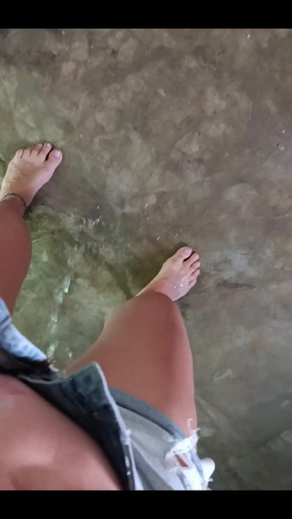 FrauleinP: Zdesperowany podczas czytania książki.