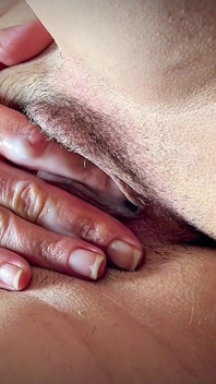Morning Masturbation of a Teen While at Home Alone