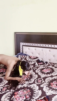 Indyjski chłopiec podnieś swój Desi GF w ramionach i ostry seks i Hard Fuk i pieprzyć w Dogy Style