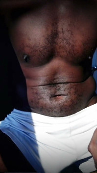 Já, V Mém Jockstrap Předvádím Moji Tlustou Bouli, Pak Komando V Mých Bílých Kraťasech.