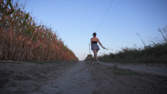 Teasecombo 4K: Spähen von heißem asiatischem mädchen, das höschen unter rock-fantasie blank...