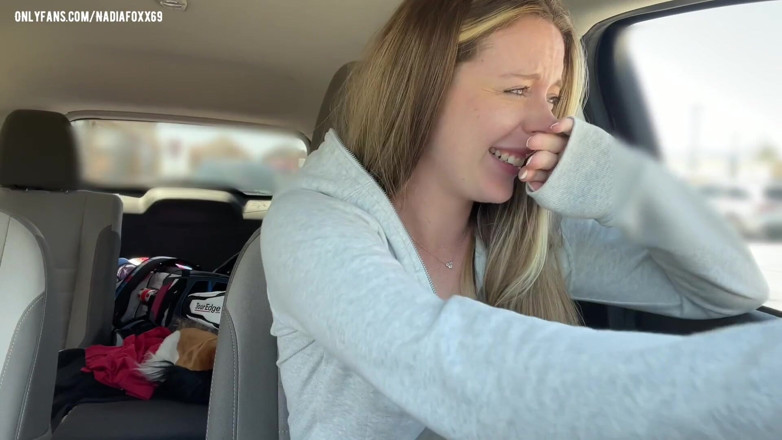 Nadia Foxx: Den v životě camgirl! Testování nových hraček v Drive Thru + Mall!...