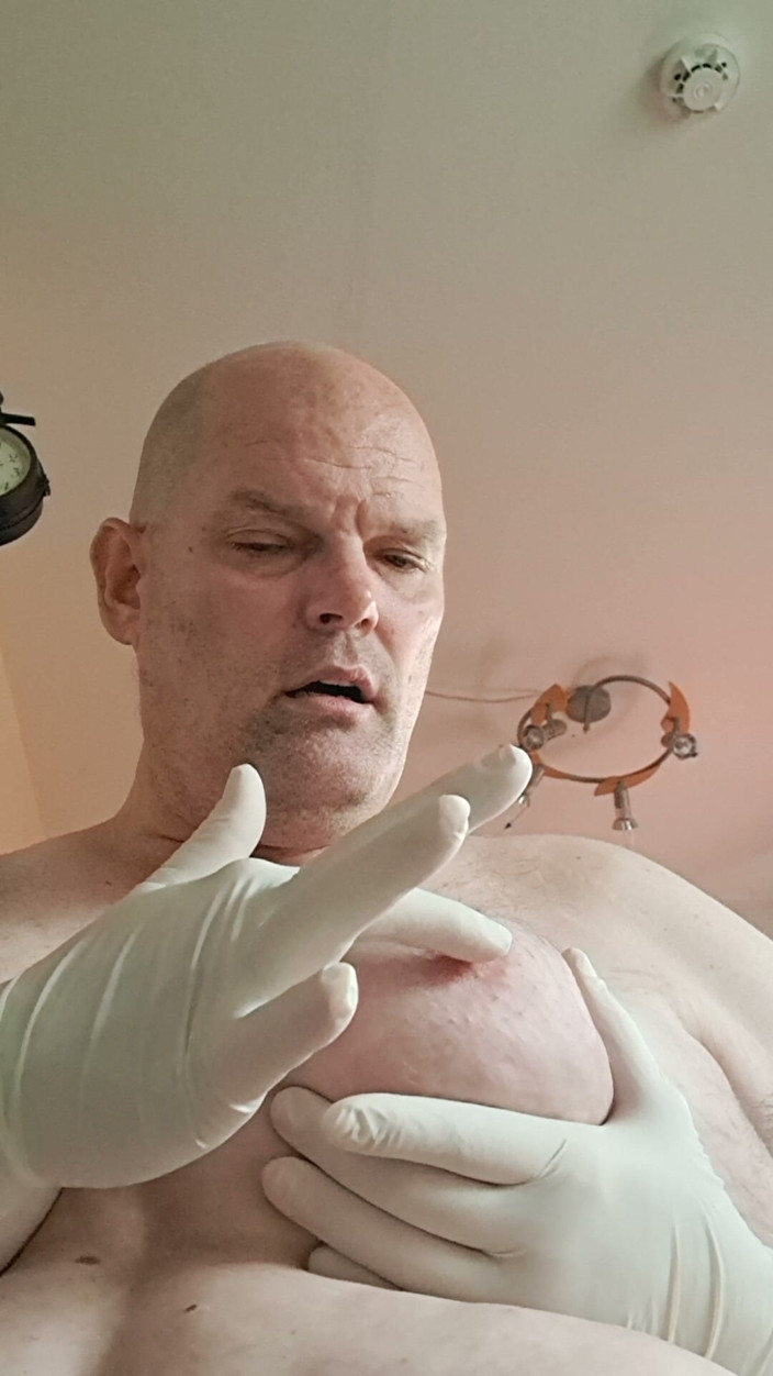 Fickspecht: Tits Examination at the Slut