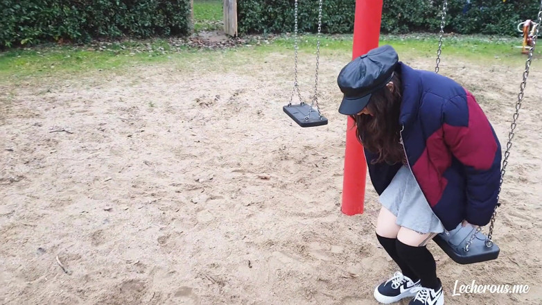Lecherous: クレメンタイン - 公園で遊ぶ