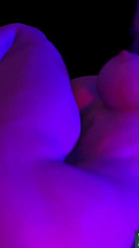 3D calda ragazza tettona scopata da un grosso cazzo