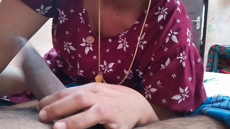 LEGSCOUPLE12: Żona wkłada penisa męża do ust i daje mu dobre...