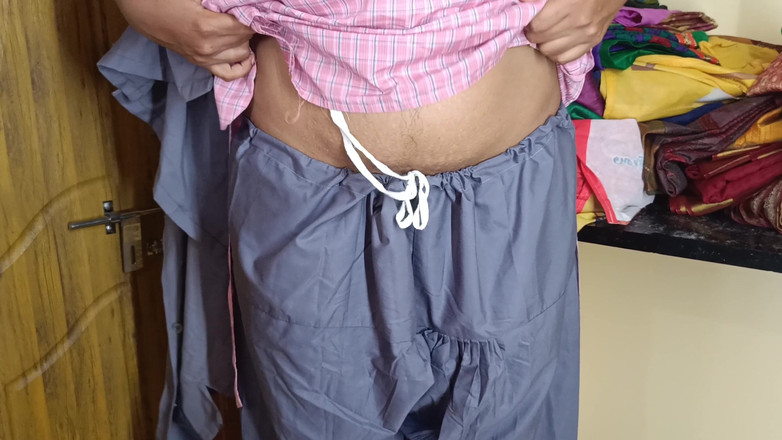 Ilakkiya: Menina da escola