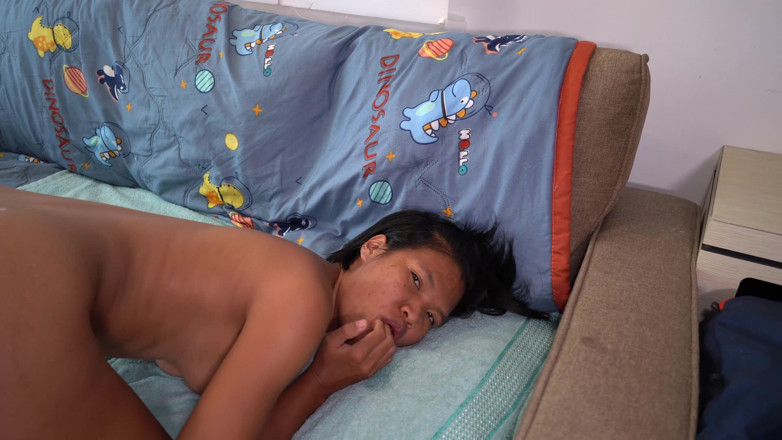 Jesse Thai: Ditalino anale dal culo alla bocca