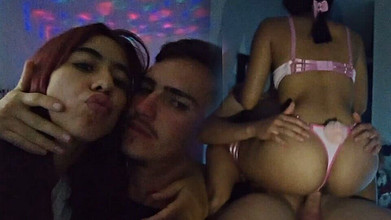 bitchsultry: Awek mengongkek abang tirinya semasa teman lelakinya bekerja