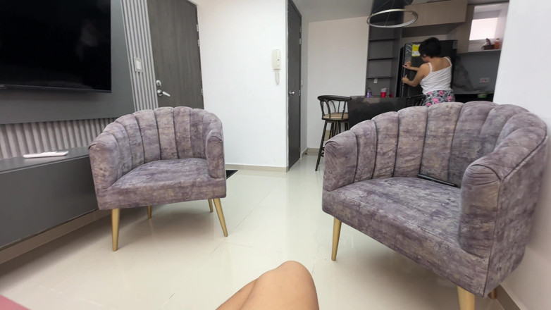 ManuelaAlvarez: Adik tiriku dengan pantat bahenol lagi asik nyepong kontolku dengan...