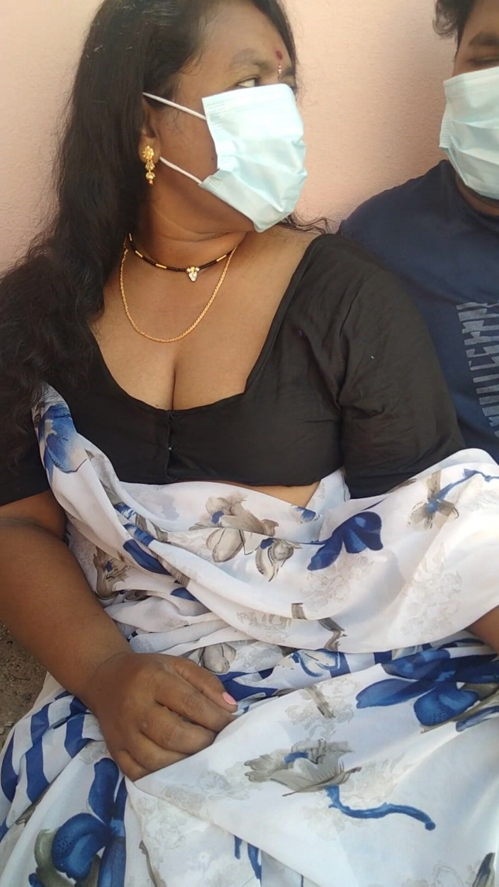 Benita sweety: Tamil desi venkovní saree sex s nevlastním bratrem