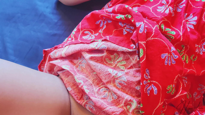 Hope Love: MILF panas mengongkek lelaki muda
