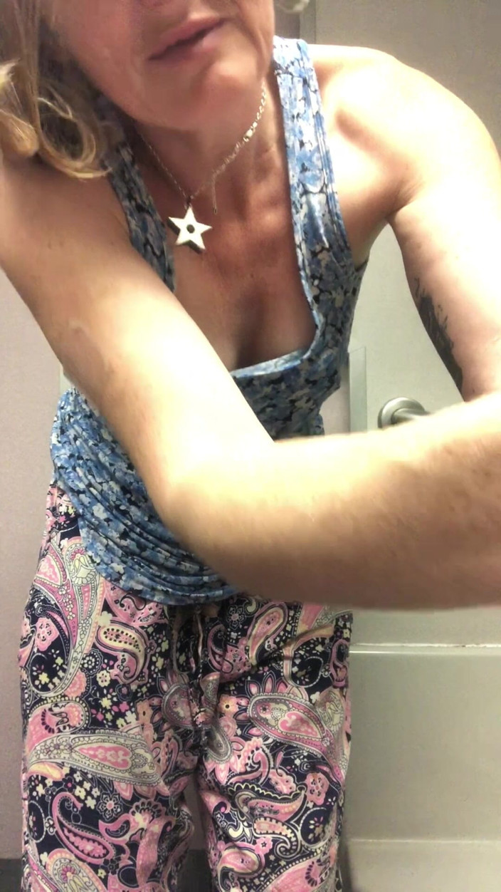 Pissing Paradise: Fancy a Chat Whilst I Do a Huge Pee on...