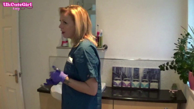 UKCuteGirl: Guante de látex instrucciones de paja en la silla dental...