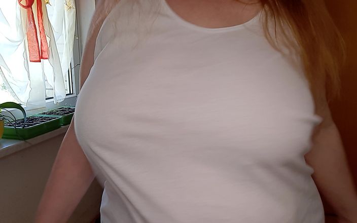 Curly dreams: Breasts Jiggle