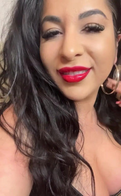 LadyAyse5: Amante dos lábios vermelhos